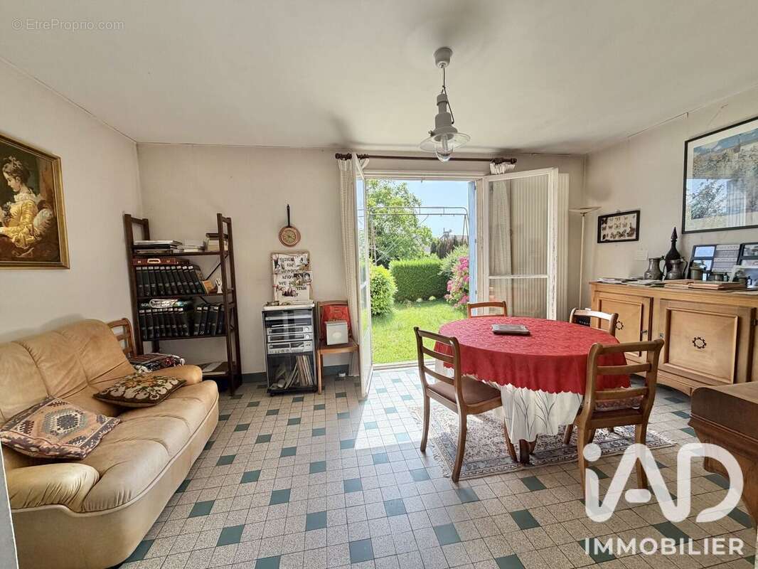 Photo 2 - Maison à PERIERS