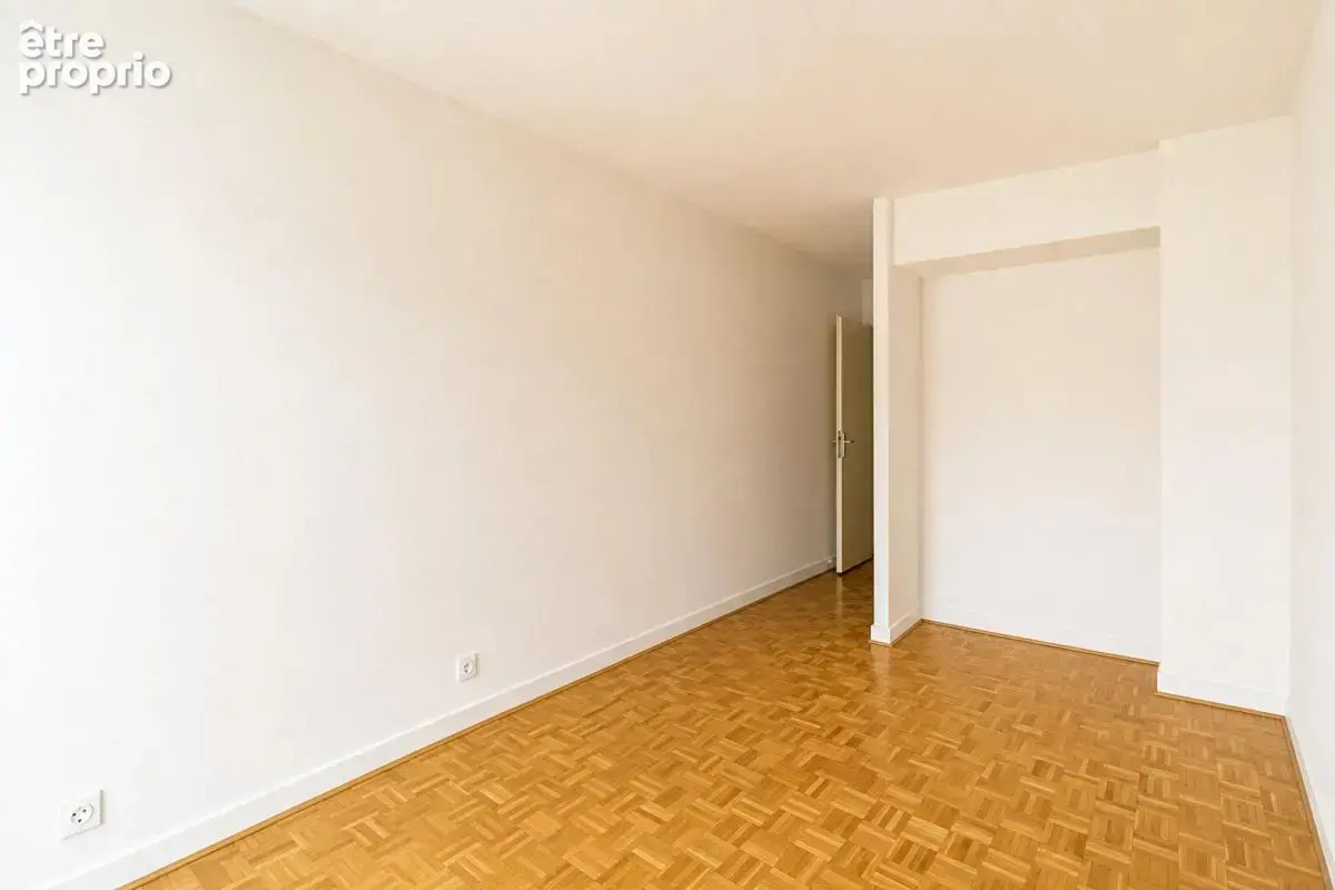 Appartement La Garenne Colombes 5 pièce(s) 96.91 m2 - photo 9