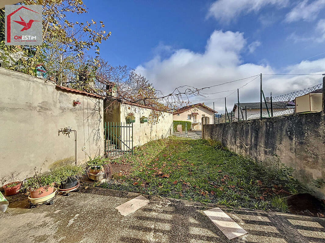 Maison à NOIRETABLE