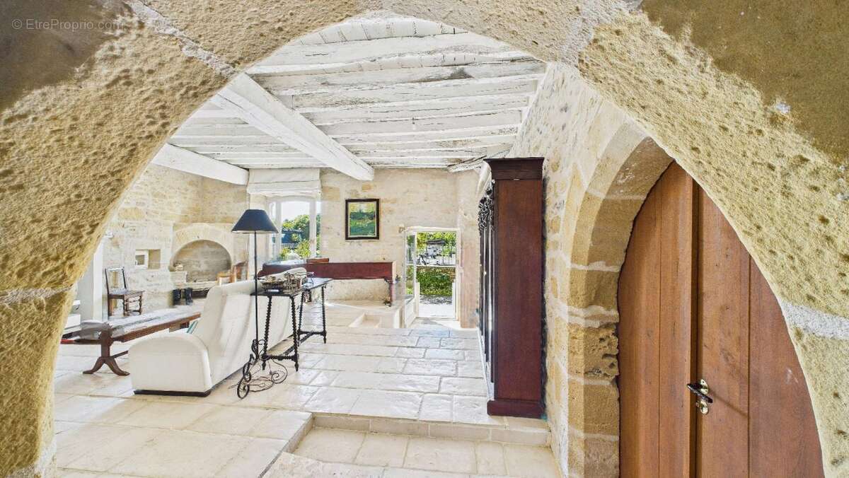 Maison à SAUBUSSE
