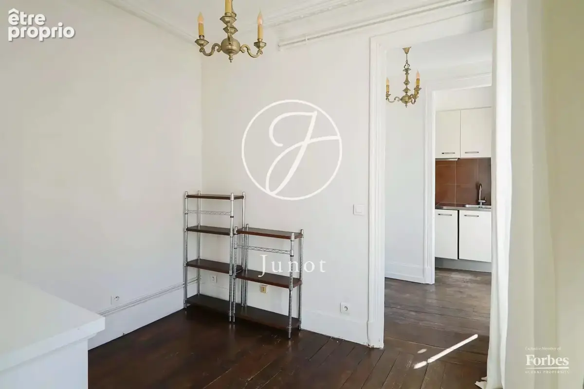 Paris 4e -  SAINT PAUL / PLACE DES VOSGES - Appartement - 2 pièces -  41,47m² Carrez  - 1 chambre - photo 10