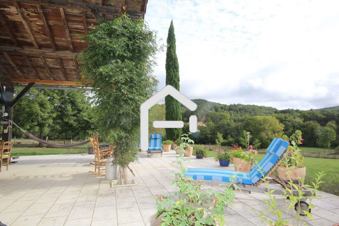 Maison 300 m² à Varilhes  - photo 7