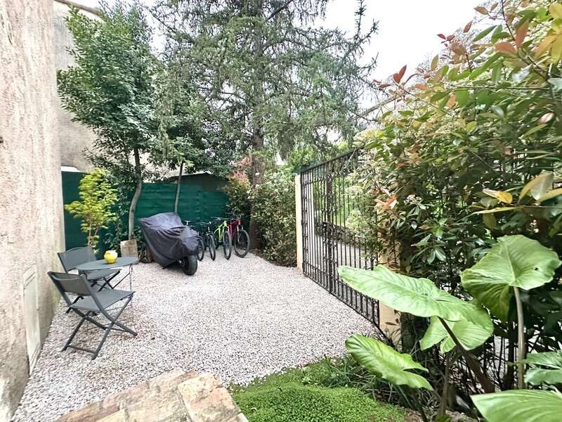 Comme une maison de vacances toute l'année – Maison rénovée avec jardin, deux terrasses et piscine à Grasse Saint-Mathieu - photo 7