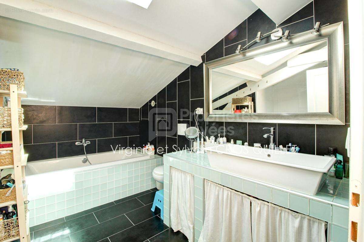 Maison de ville avec cour et souplex 164 m2 - photo 10