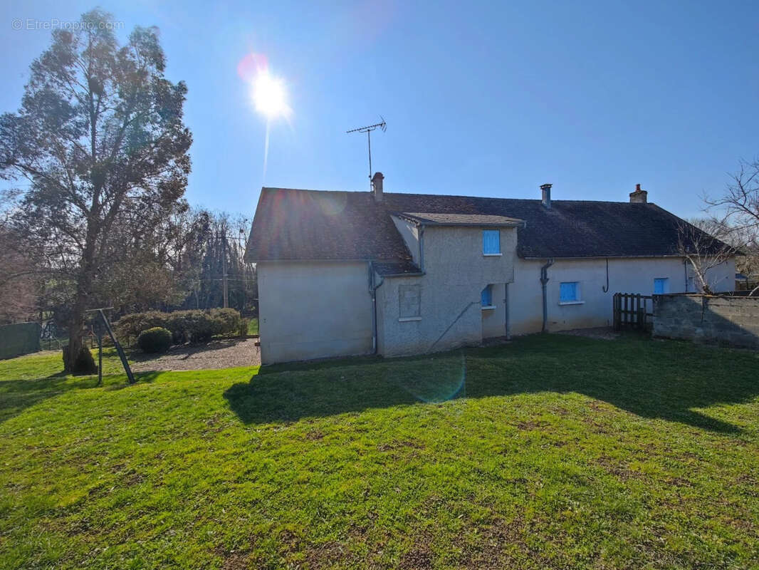 Maison à TAMNAY-EN-BAZOIS