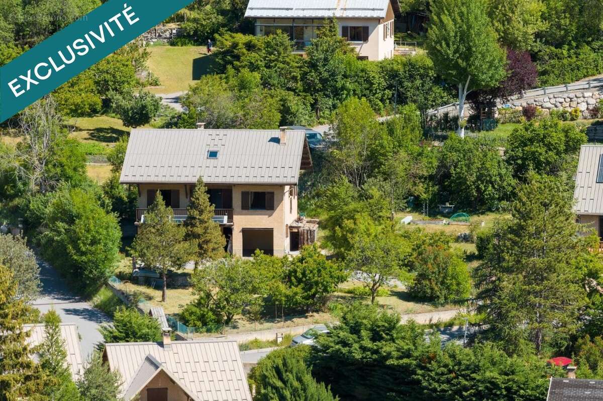 Maison 230 m² à Puy-Saint-Andre  - photo 5