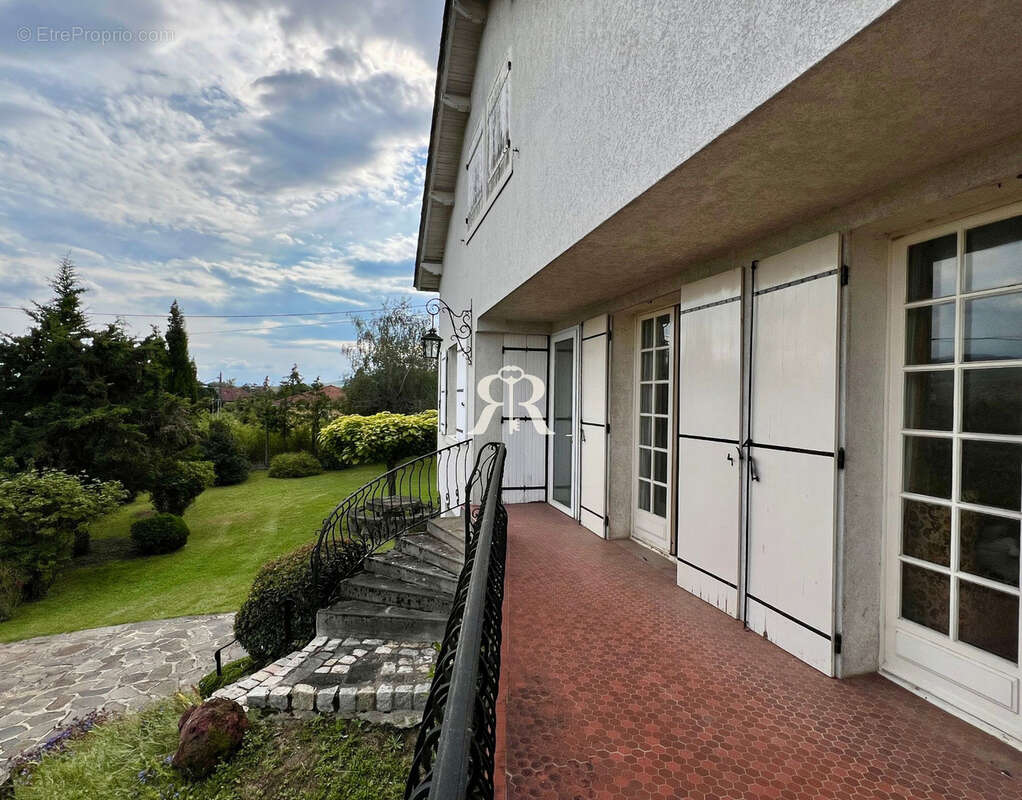 Maison à PONT-DU-CHATEAU