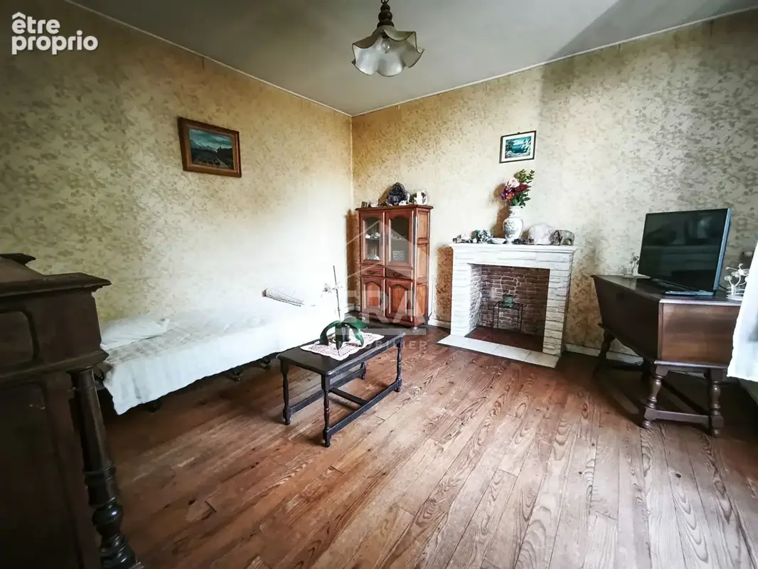 Maison à rénover avec grands volumes et dépendances ? Fort potentiel - photo 6
