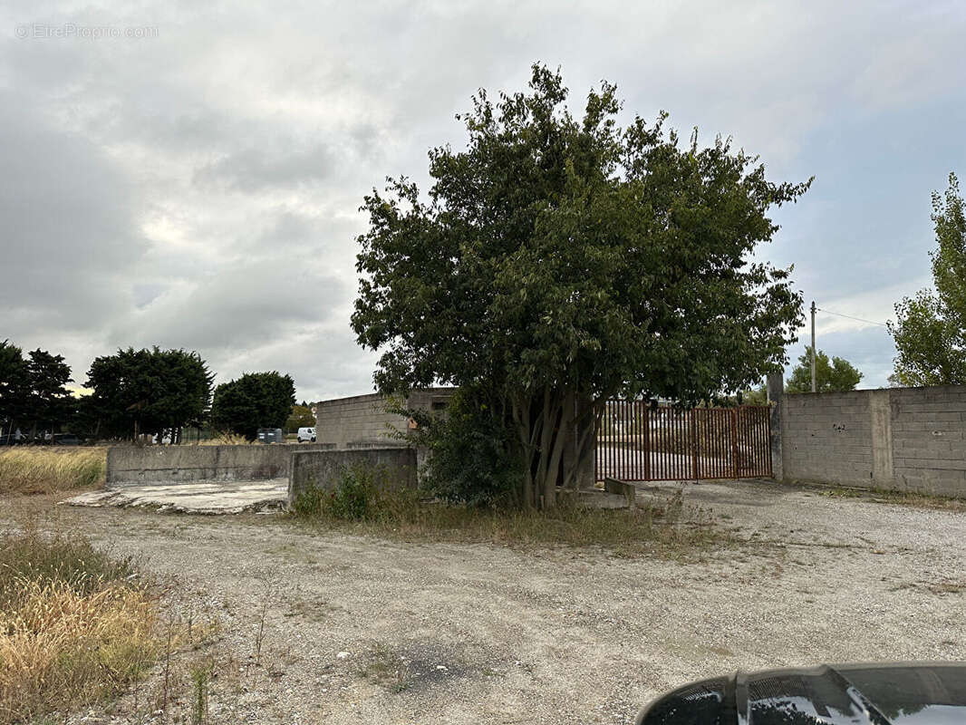 Terrain à CARCASSONNE