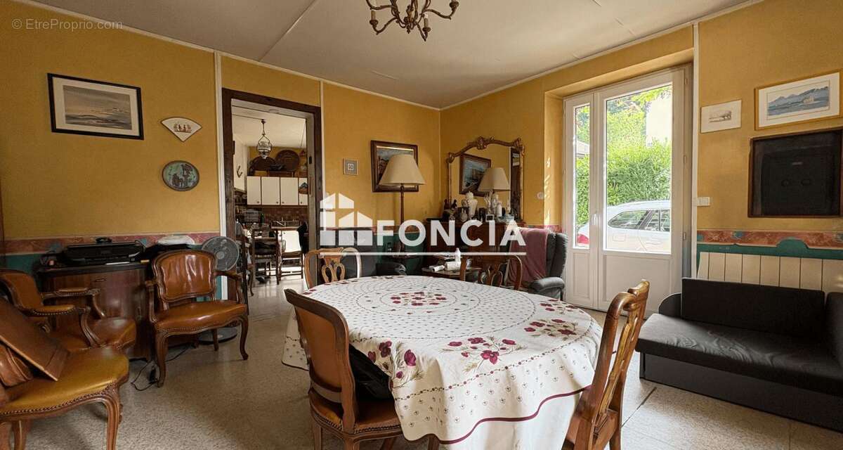 Maison à VILLARD-BONNOT