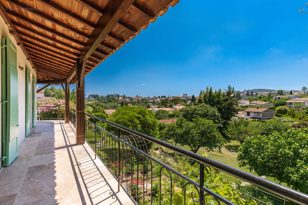 Maison à LA COLLE-SUR-LOUP
