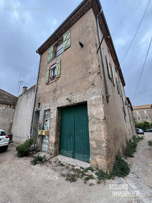 Appartement à NISSAN-LEZ-ENSERUNE