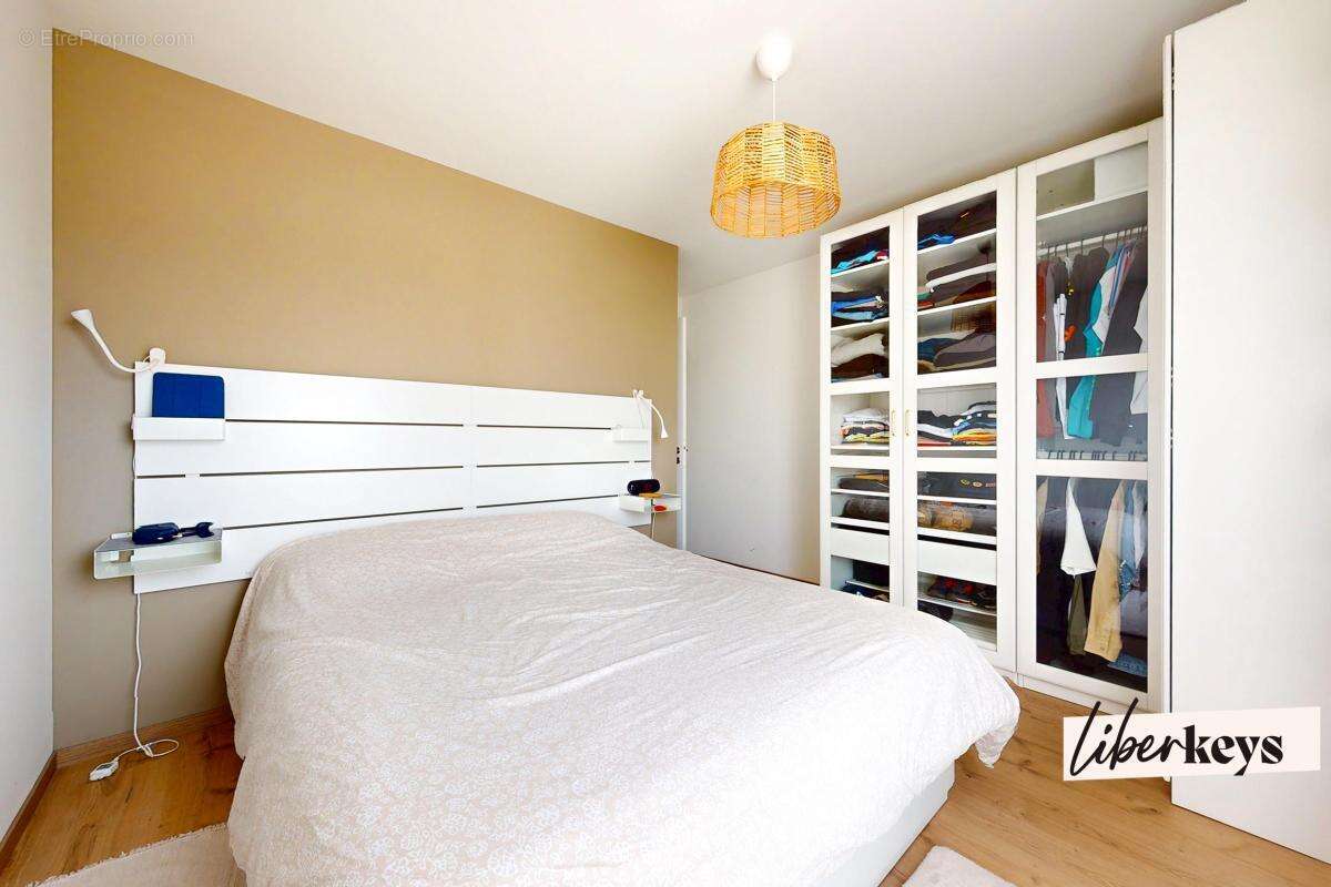 Appartement à SAINT-LAURENT-DE-MURE