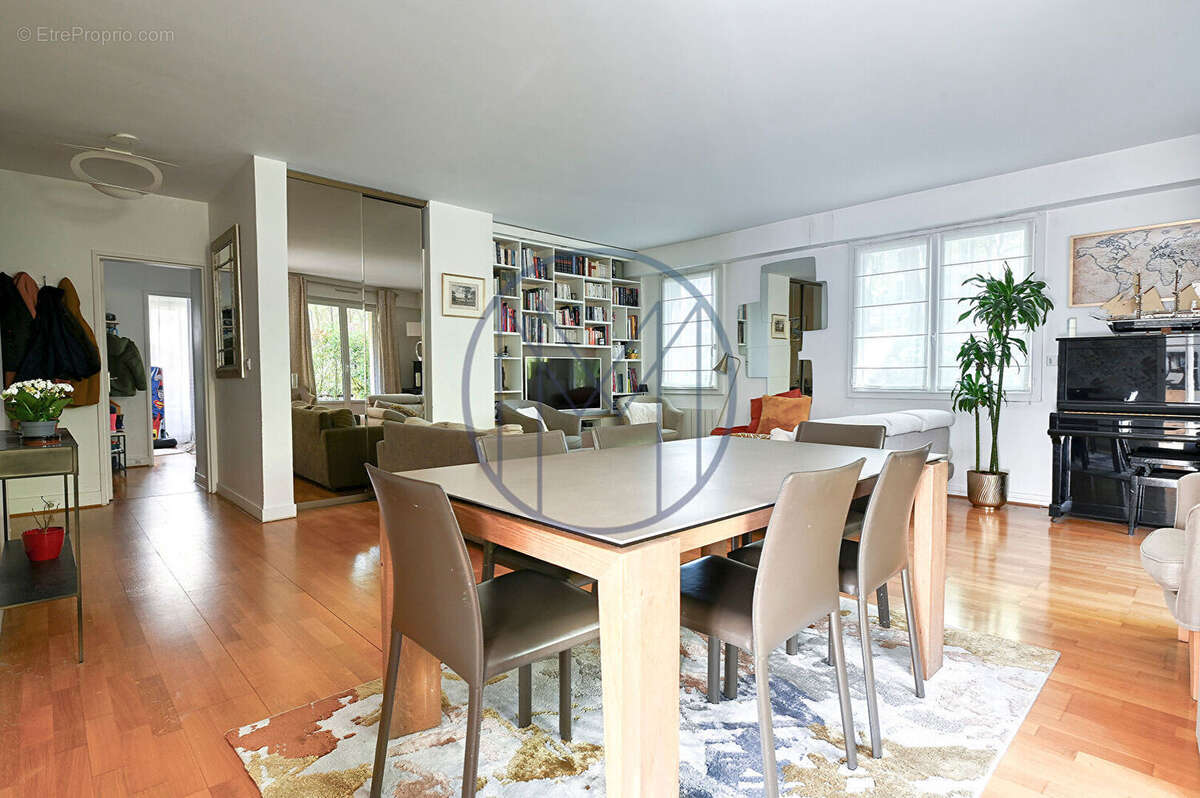 Appartement à VERSAILLES