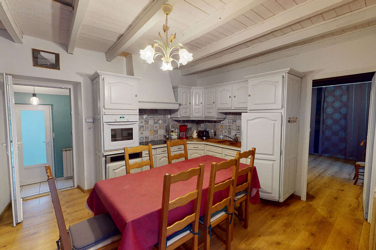 Maison à GOLINHAC
