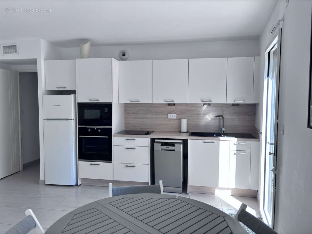 Appartement à SAINT-CYR-SUR-MER