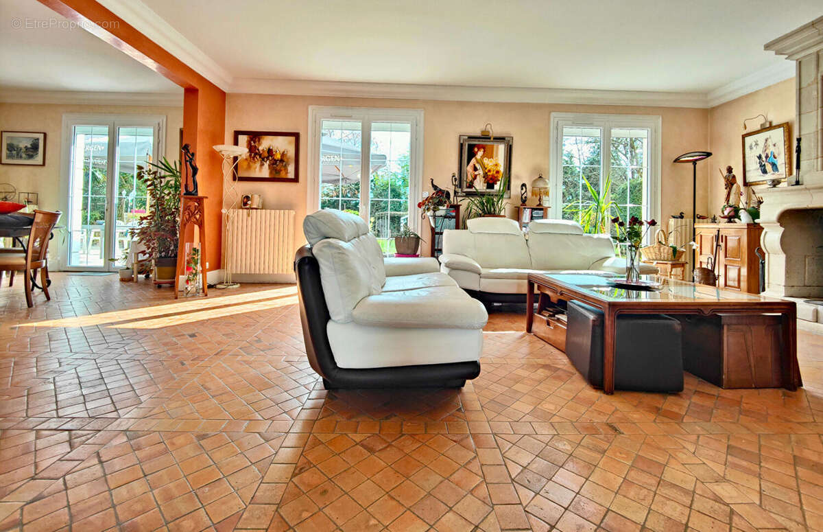 Maison à SAINTE-GEMMES-SUR-LOIRE
