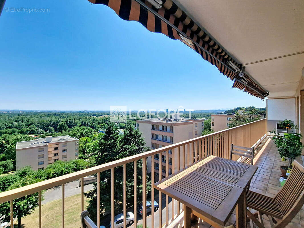Appartement à RILLIEUX-LA-PAPE