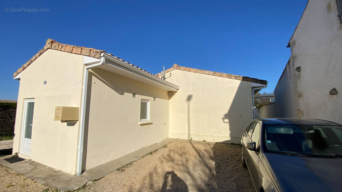 Maison à BOURCEFRANC-LE-CHAPUS