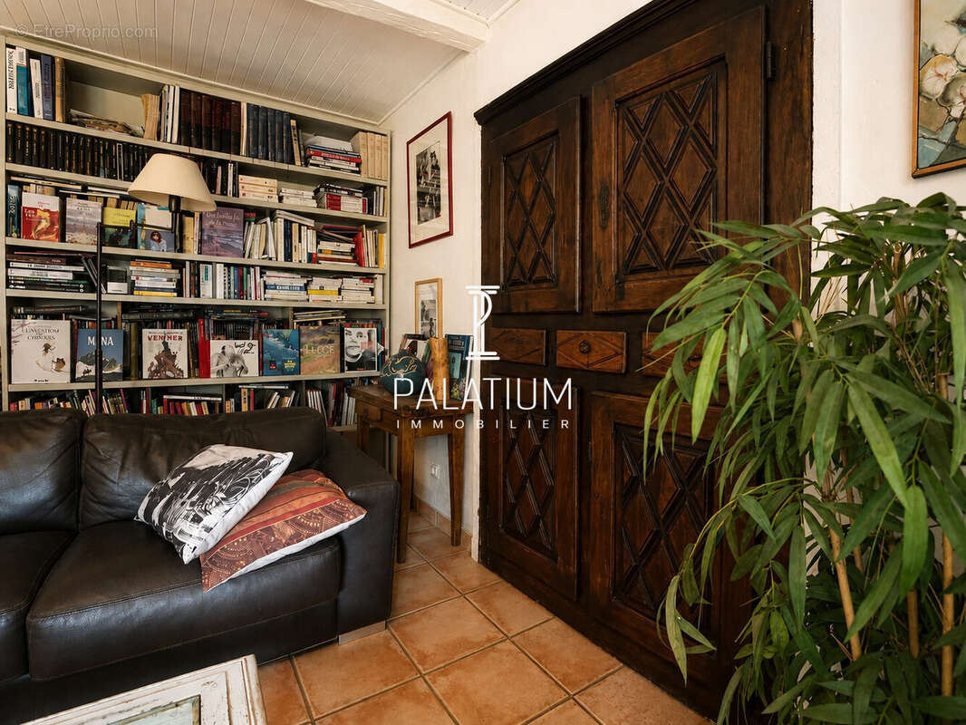 Maison 260 m² à Tallard  - photo 8