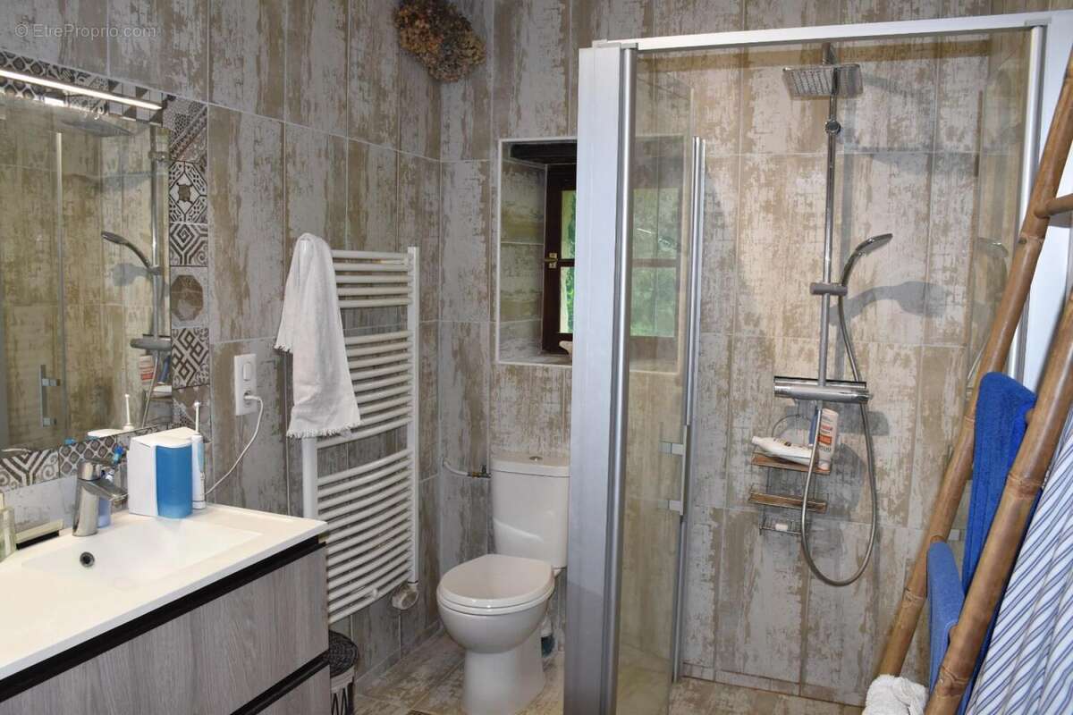 Avec Sd'Eau en suite - Maison à LE BUGUE