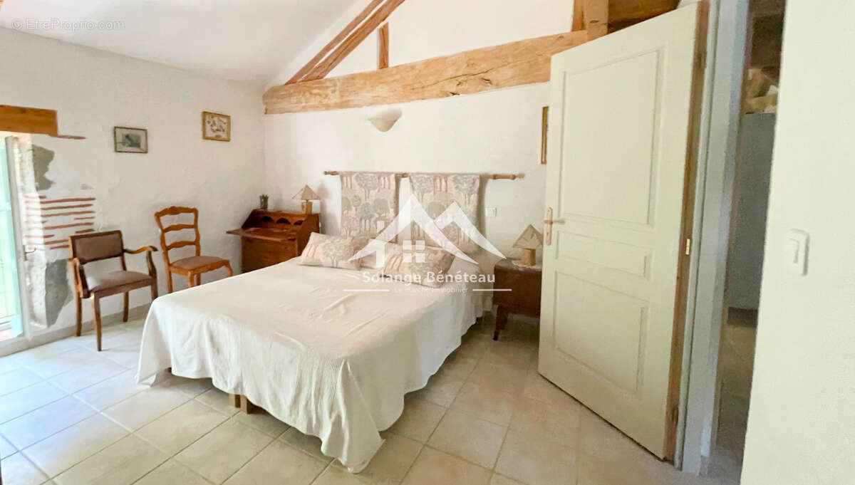 Maison à CAUBEYRES