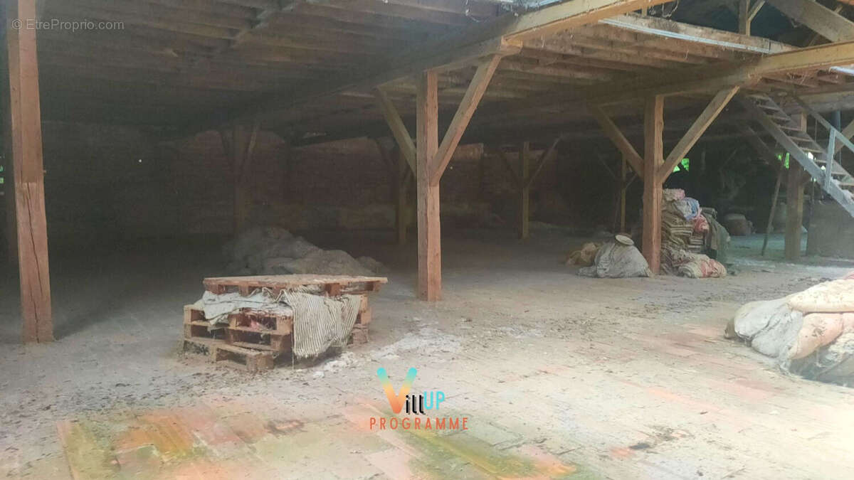 Commerce à TONNERRE