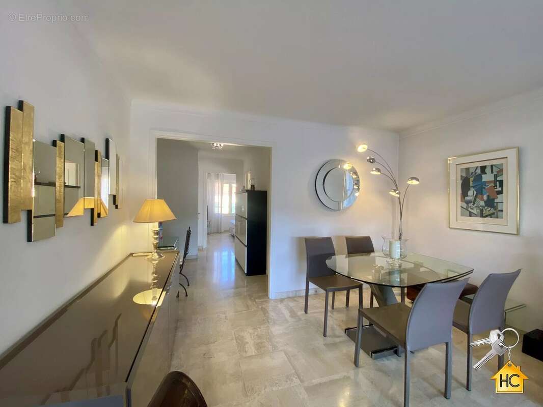 T2.Cannes Centre limite Banane - photo 11