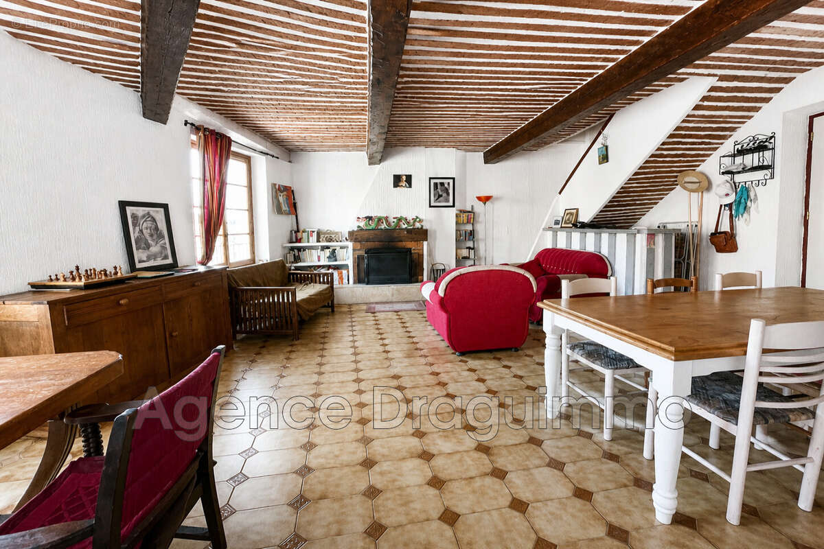 Appartement à DRAGUIGNAN