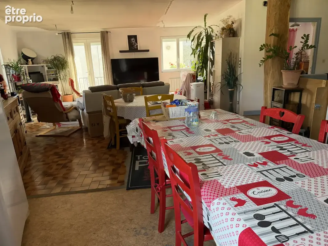 Ensemble immobilier à Vollore-Ville - photo 2