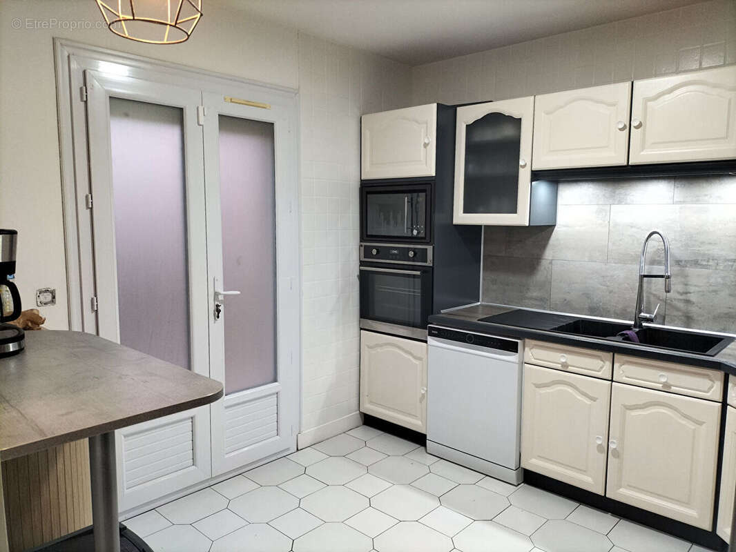 Maison à TONNAY-CHARENTE