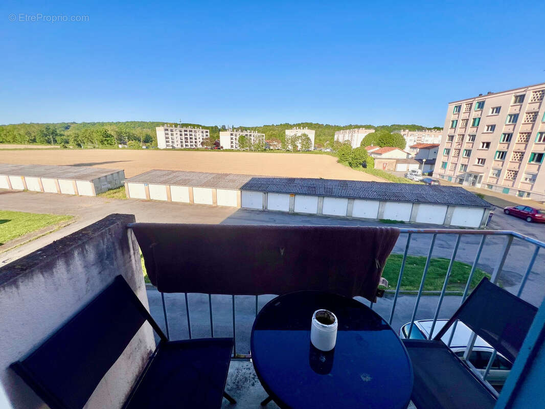 Appartement à AUREILHAN