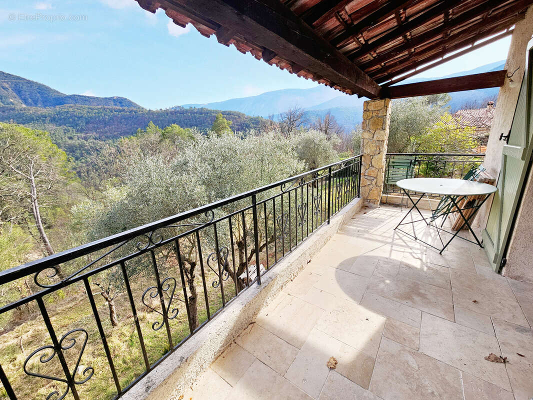 Maison à ROQUESTERON