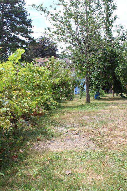 Maison à SAINT-CYR-SUR-LOIRE