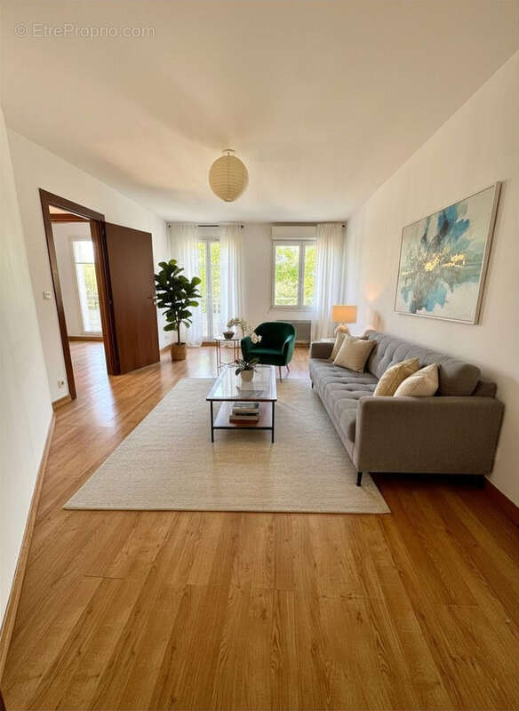 Appartement à CORBEIL-ESSONNES