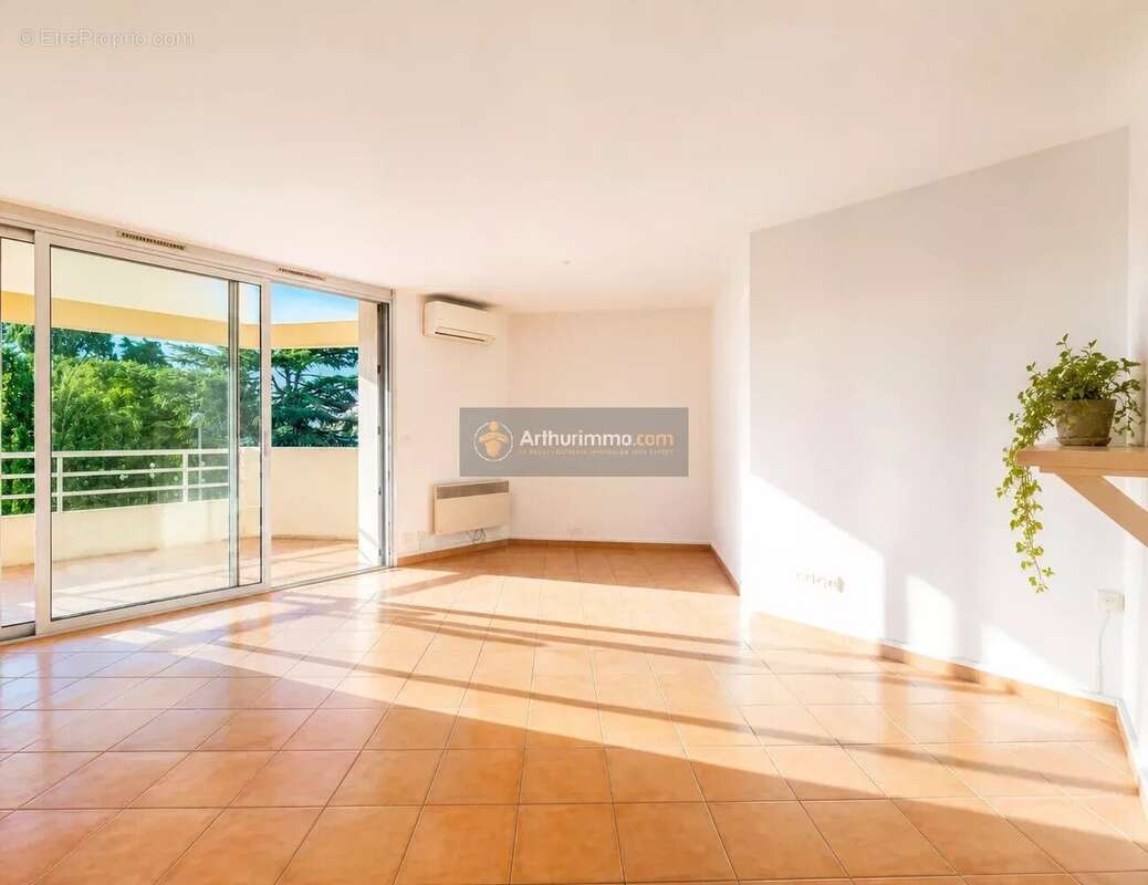 Appartement à SAINT-RAPHAEL