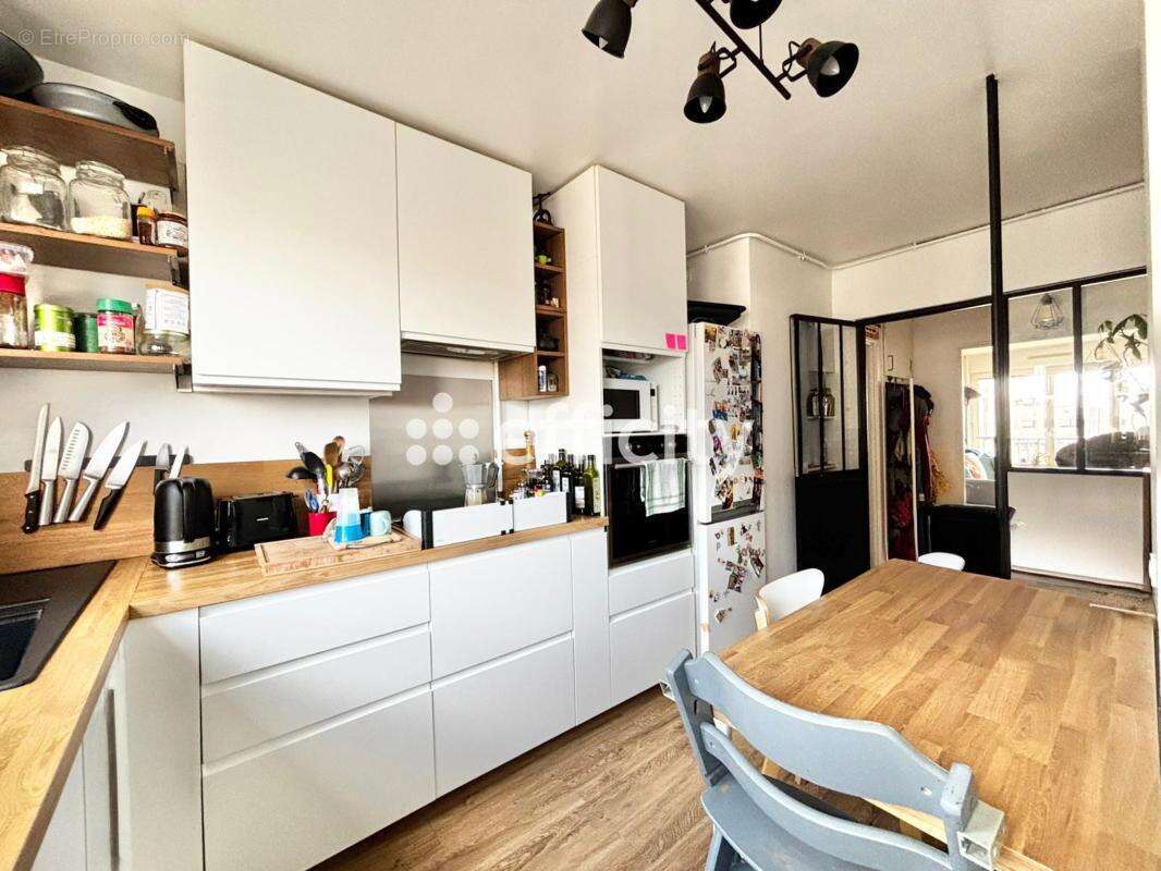 Appartement à ASNIERES-SUR-SEINE
