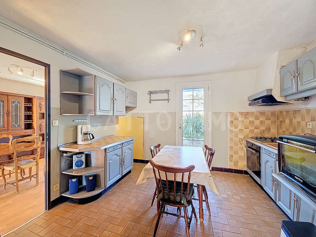 Maison à HAN-SUR-NIED