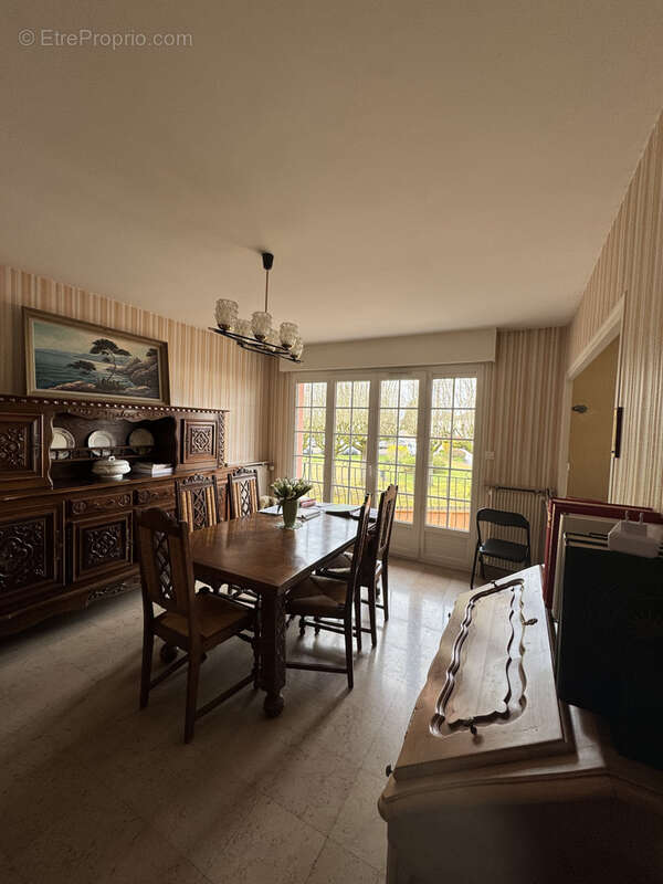 Maison à CHATENOY-LE-ROYAL