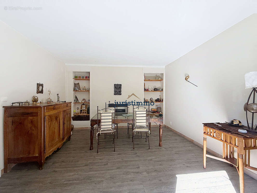 Maison à VAISON-LA-ROMAINE