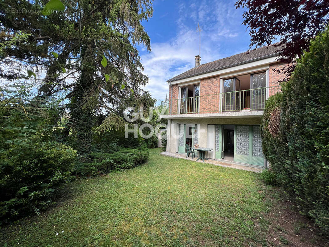 Maison à MILLY-LA-FORET