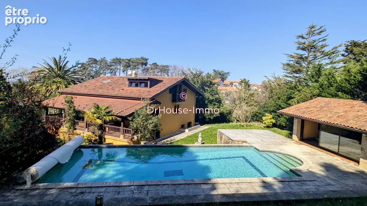 Maison 281 m² à Hendaye  - photo 10