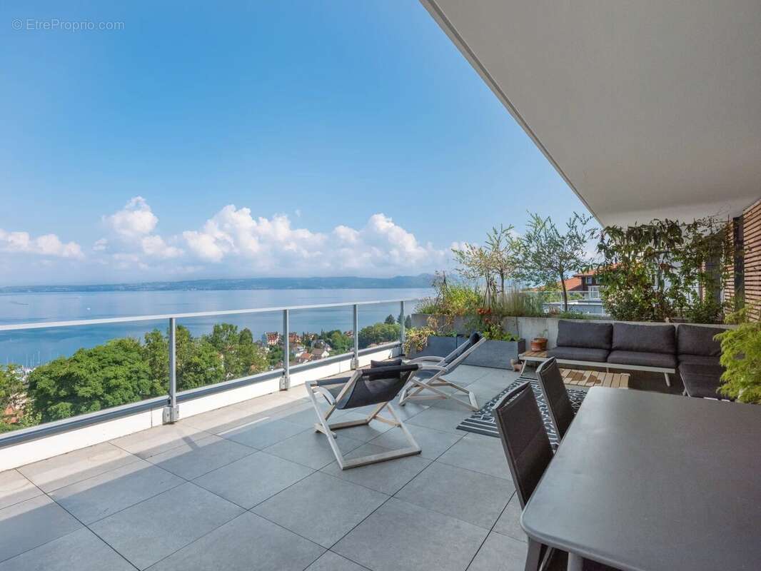 Appartement à NEUVECELLE