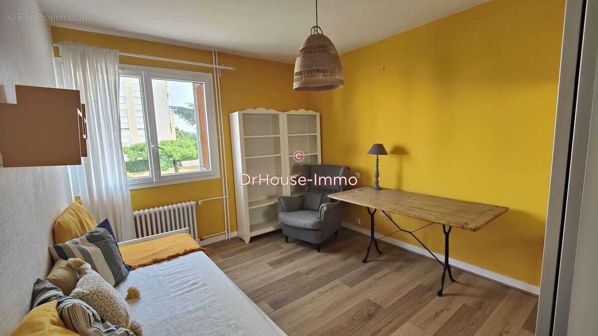 Appartement 85 m² à Romans-Sur-Isere  - photo 6