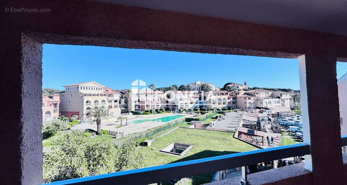 Appartement à SIX-FOURS-LES-PLAGES