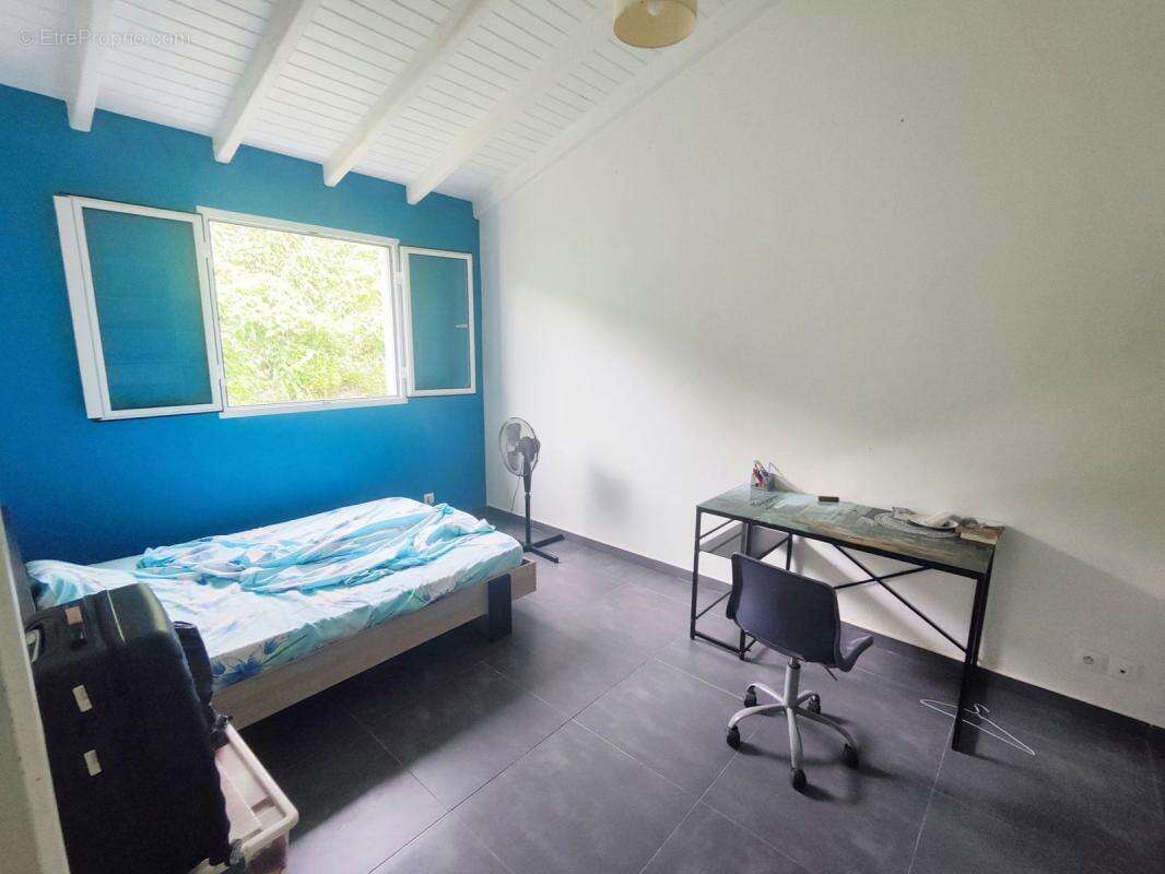 Maison à CAPESTERRE-BELLE-EAU