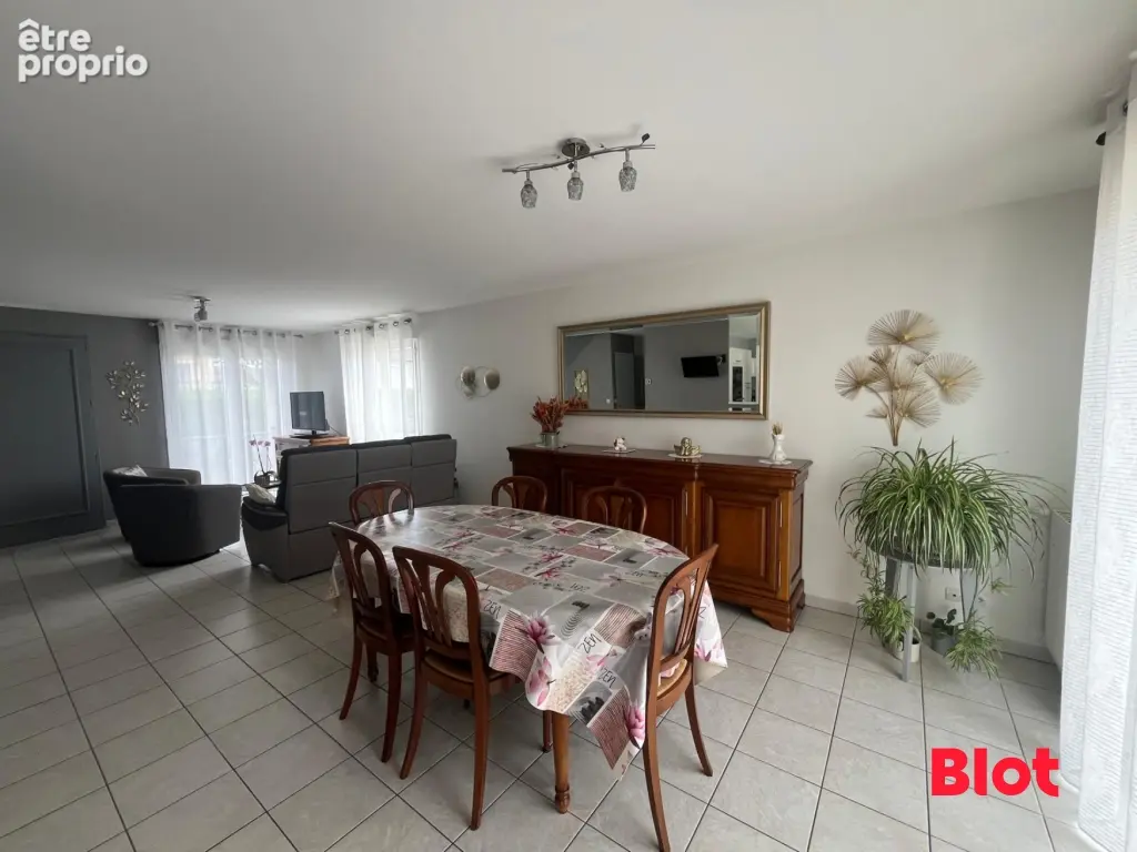 Maison 6 pièces 124 m² à vendre à Torce (35370) - photo 2