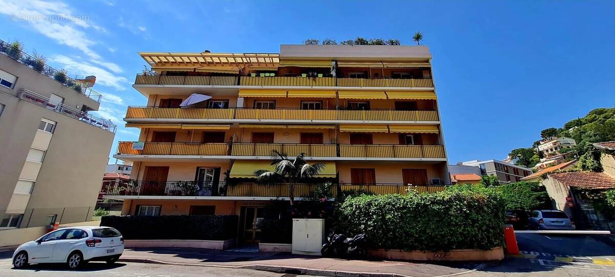 Appartement à ROQUEBRUNE-CAP-MARTIN