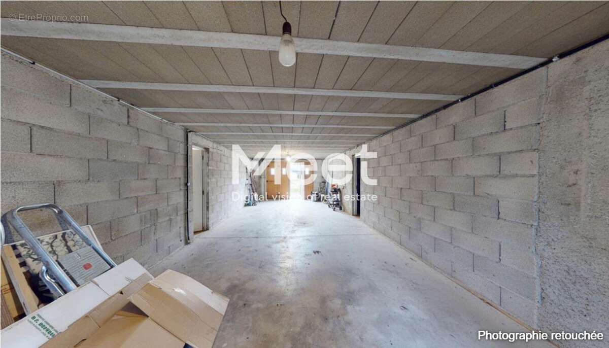 Maison à FLEURY-LA-VALLEE