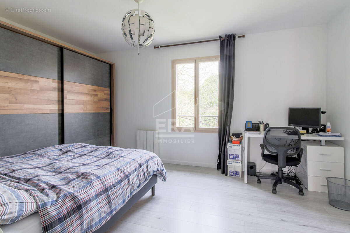 Appartement à SAULX-MARCHAIS